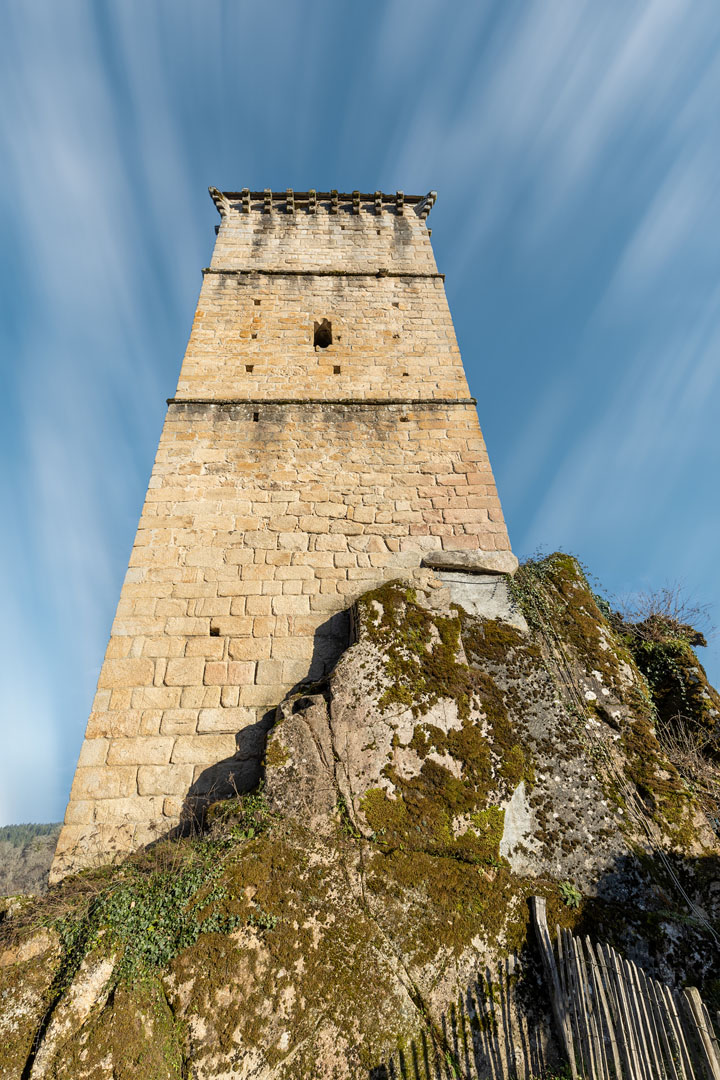 Les Tours de Merle Carbonnières@Jean ClaudeVergne