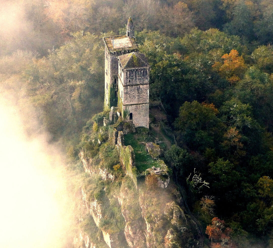 Les Tours de Merle Tours de Merle vue montgolfière@BerbardBardi (1)
